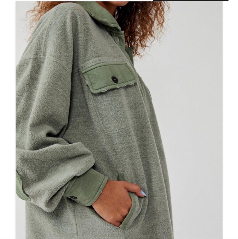FREE PEOPLE Ruby Soft Oversized Shacket Jacket in Jaded - Picture 4 of 7